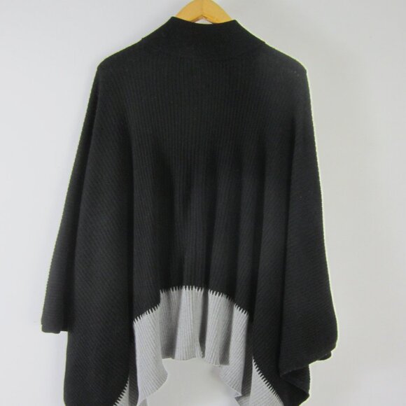 Lululemon On the Go Merino Wool Knit Poncho Sweater OS 1/4 Zip Ribbed Black Gray - Picture 5 of 10